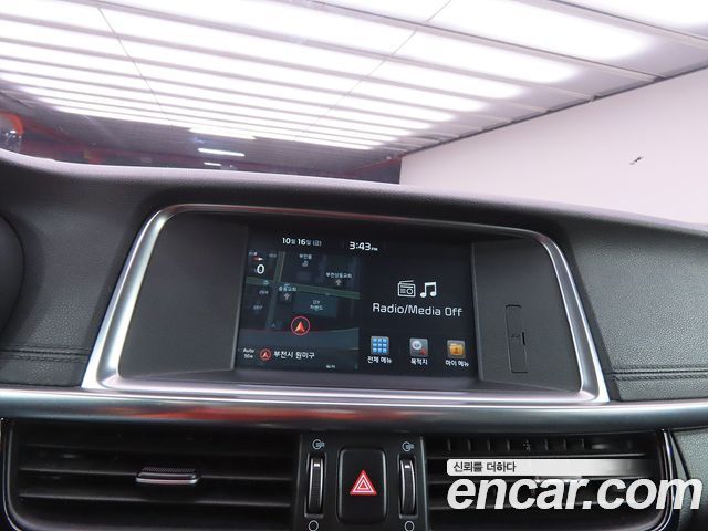 Kia K5 (II) 1.7 Diesel MX Prestige 2016 — фото 17