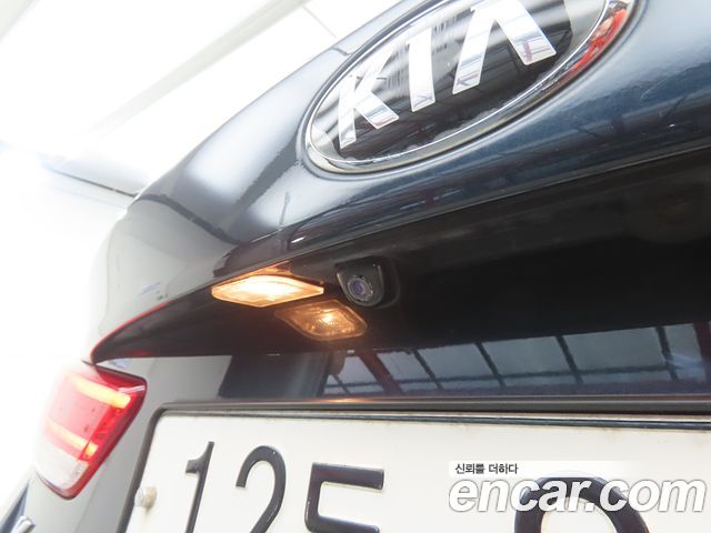 Kia K5 (II) 1.7 Diesel MX Prestige 2016 — фото 20