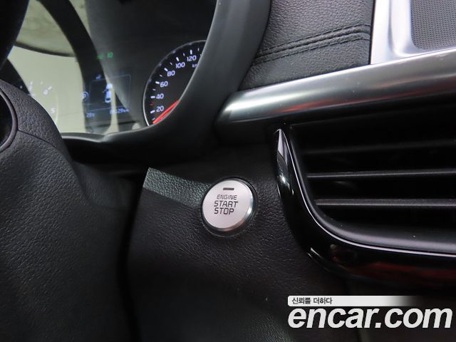 Kia K5 (II) 1.7 Diesel MX Prestige 2016 — фото 21