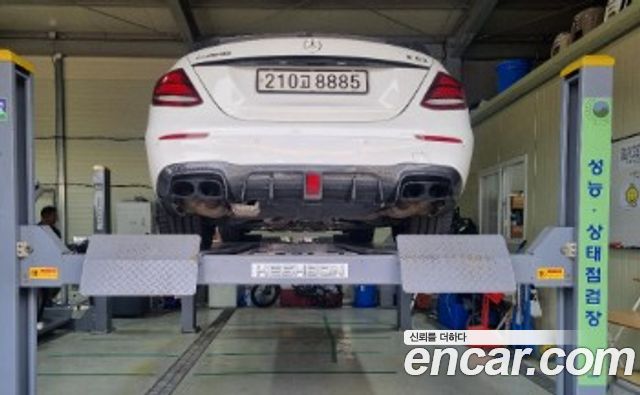 Mercedes-Benz E-Class (W213) E63 AMG 4MATIC+ 2018 — фото 2