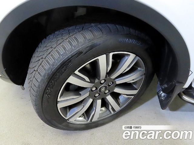 Land Rover Discovery Sport 2.0 TD4 HSE Luxury 2017 — фото 24