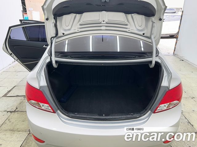 Hyundai Accent (New) 1.4 VVT Modern 2016 — фото 18