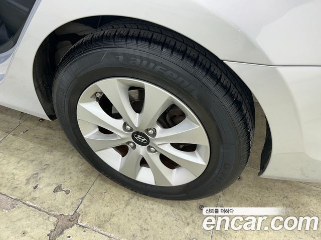 Hyundai Accent (New) 1.4 VVT Modern 2016 — фото 23