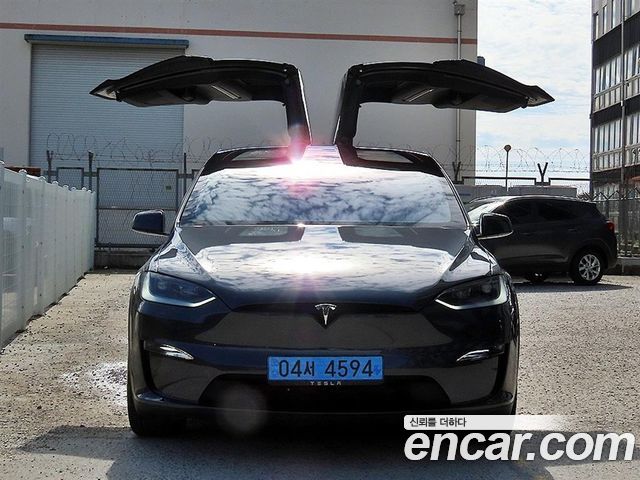 Tesla Model X AWD