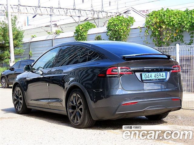 Tesla Model X AWD 2024 — фото 5