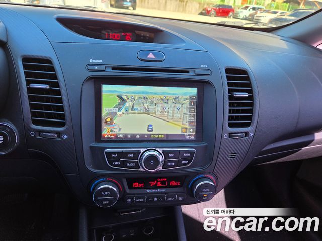 Kia K3 Prestige 2015 — фото 16