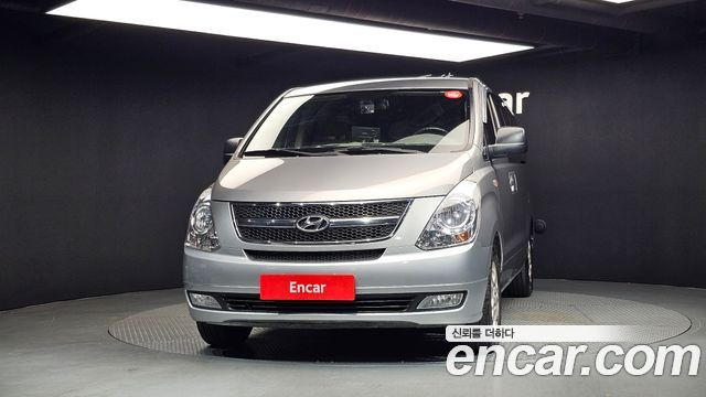 Hyundai Grand Starex 12-Seater Wagon CVX Premium 2013 — фото 3