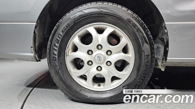 Hyundai Grand Starex 12-Seater Wagon CVX Premium 2013 — фото 5