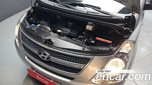 Hyundai Grand Starex 12-Seater Wagon CVX Premium 2013 — фото 6
