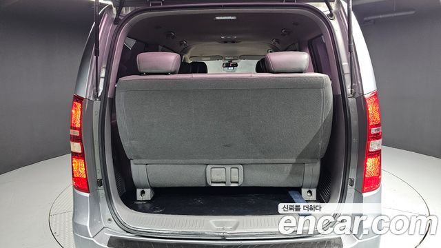 Hyundai Grand Starex 12-Seater Wagon CVX Premium 2013 — фото 20