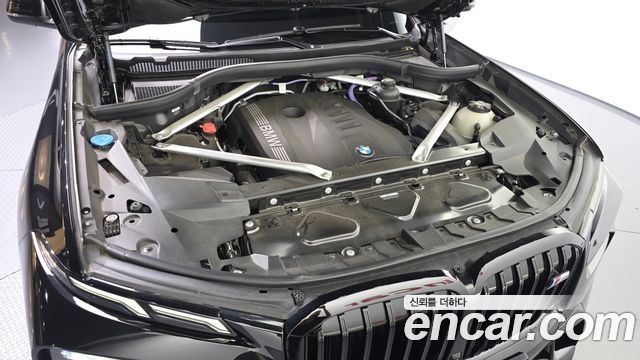 BMW X7 (G07) xDrive 40i M Sport 6STR 2024 — фото 6