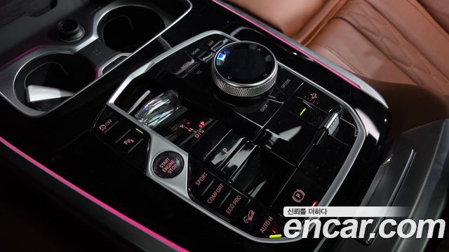 BMW X7 (G07) xDrive 40i M Sport 6STR 2024 — фото 9