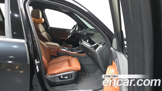 BMW X7 (G07) xDrive 40i M Sport 6STR 2024 — фото 11