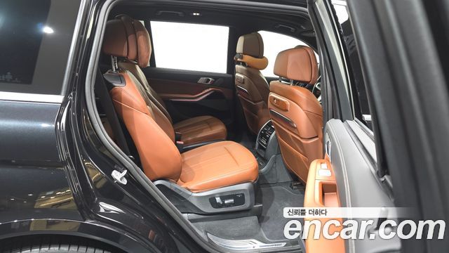 BMW X7 (G07) xDrive 40i M Sport 6STR 2024 — фото 12