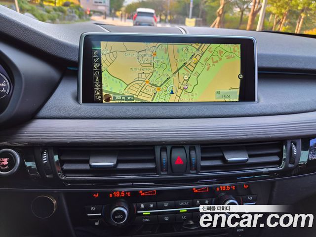 BMW X5 (F15) xDrive 30d 2015 — фото 15