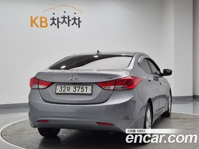 Hyundai Avante (MD) M16 GDI Avenue 2014 — фото 2