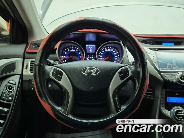 Hyundai Avante (MD) M16 GDI Avenue 2014 — фото 8