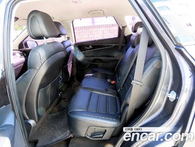 Kia Sorento Diesel 2.0 2WD Noblesse 2015 — фото 6