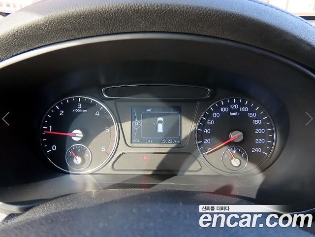Kia Sorento Diesel 2.0 2WD Noblesse 2015 — фото 9