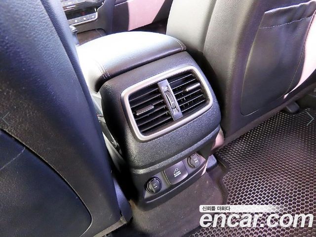 Kia Sorento Diesel 2.0 2WD Noblesse 2015 — фото 19