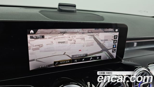 Mercedes-Benz GLB-Class (X247) GLB250 4MATIC 2021 — фото 14