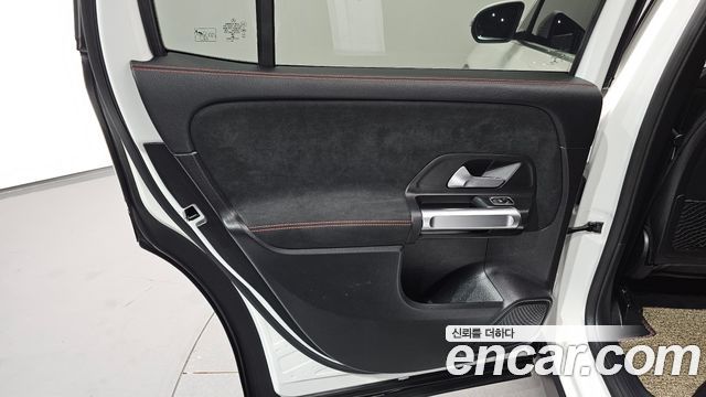 Mercedes-Benz GLB-Class (X247) GLB250 4MATIC 2021 — фото 25