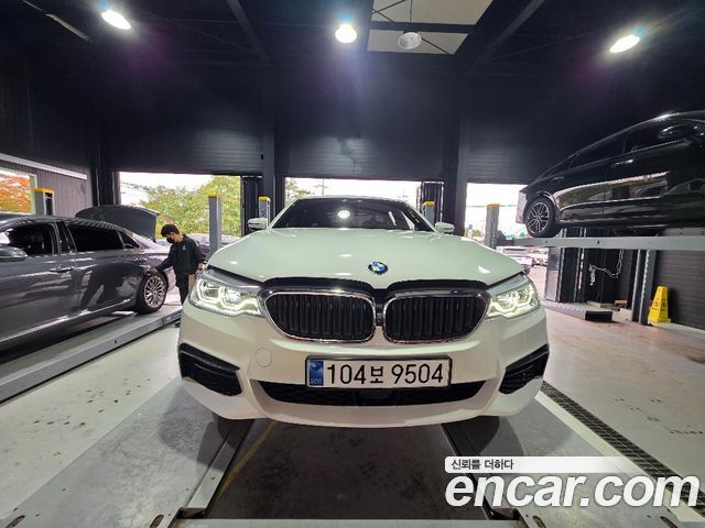 BMW 5 Series (G30) 530i M Sport Package Plus