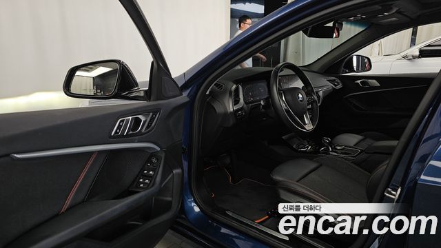 BMW 1 Series (F40) 118d Sport 2021 — фото 10