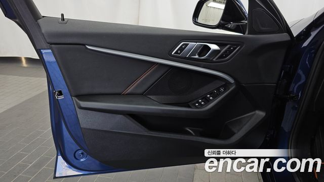 BMW 1 Series (F40) 118d Sport 2021 — фото 24