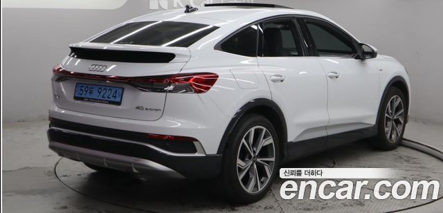 Audi Q4 e-tron (F4) 40 Premium Sportback 2023 — фото 3
