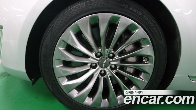 Genesis EQ900 3.8 GDI AWD Premium Luxury 2018 — фото 22
