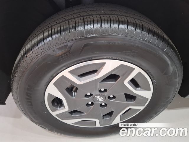 Hyundai Santa Fe HEV 1.6 2WD Exclusive 2023 — фото 19