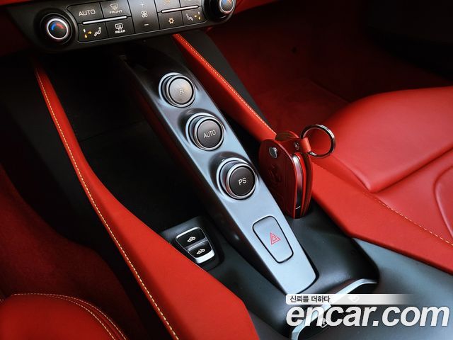 Ferrari Portofino 3.9 V8 2019 — фото 16