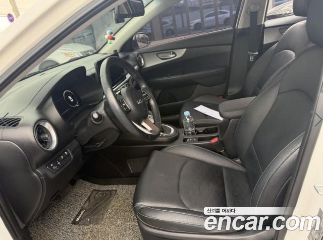 Kia K3 (II) 1.6 Prestige 2022 — фото 4