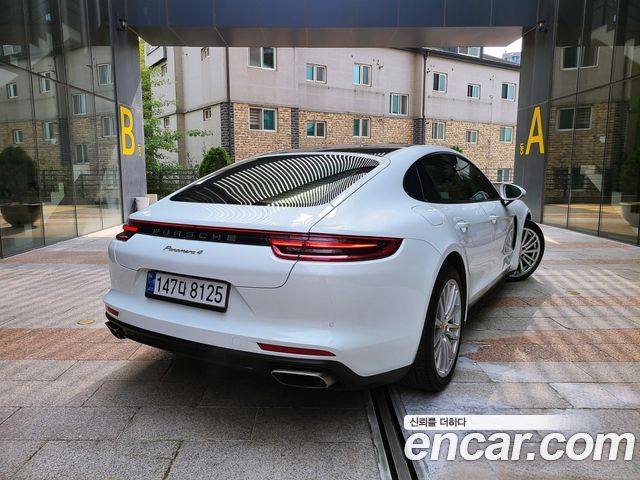 Porsche Panamera (971) 3.0 AWD 2018 — фото 3