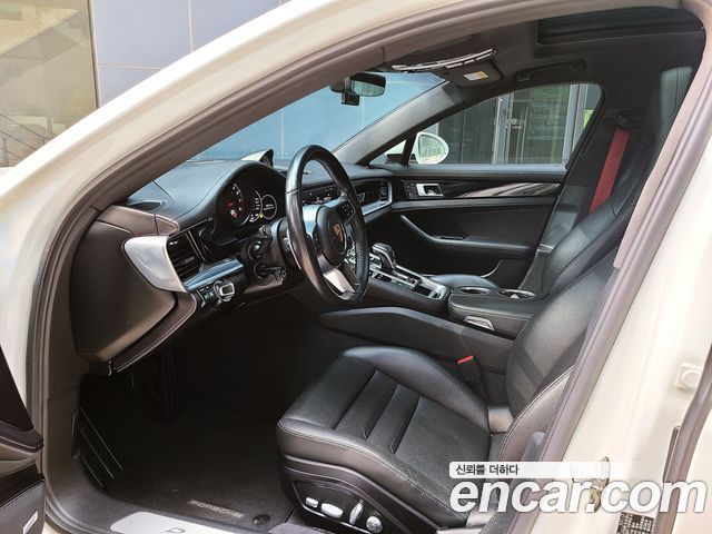 Porsche Panamera (971) 3.0 AWD 2018 — фото 4