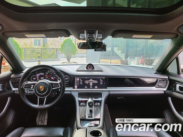 Porsche Panamera (971) 3.0 AWD 2018 — фото 5