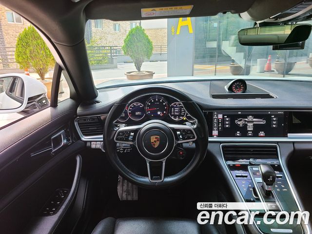 Porsche Panamera (971) 3.0 AWD 2018 — фото 6