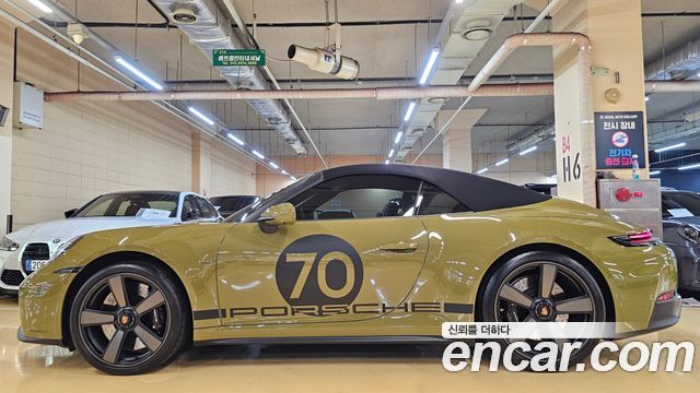 Porsche 911 (992) Carrera GTS Cabriolet 2026 — фото 24