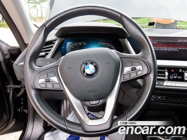 BMW 2 Series Gran Coupe (F44) 220i Sport 2023 — фото 18