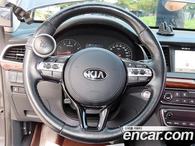 Kia K7 3.0 LPI Luxury (Rental Car) 2017 — фото 8