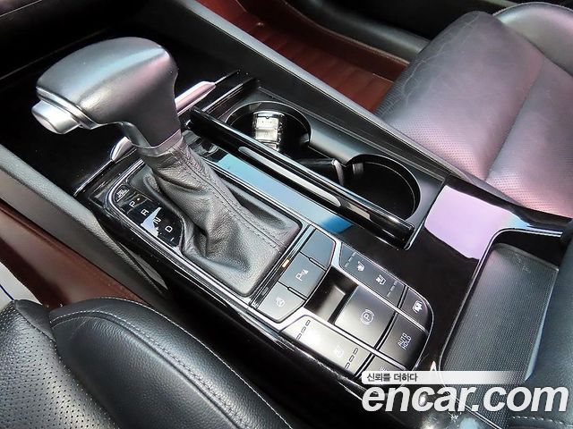 Kia K7 3.0 LPI Luxury (Rental Car) 2017 — фото 10