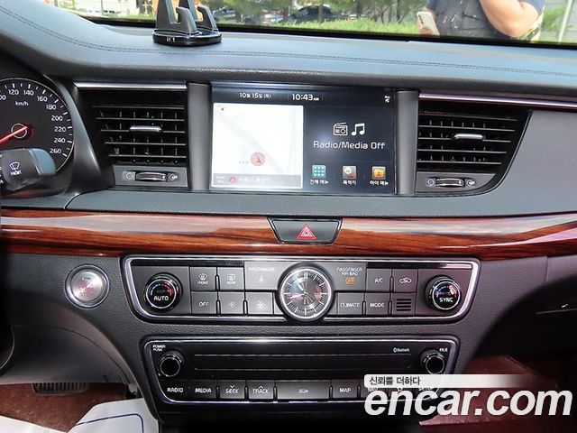 Kia K7 3.0 LPI Luxury (Rental Car) 2017 — фото 17