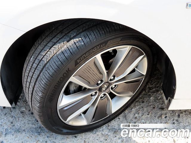 Hyundai Ioniq Hybrid Q 2016 — фото 23