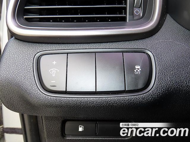 Kia Sorento Diesel 2.0 2WD Luxury 2016 — фото 17