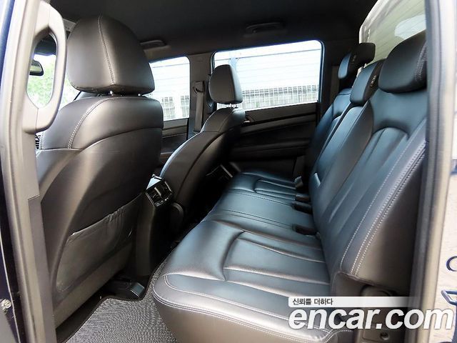 KG Mobility (SsangYong) Rexton Sports Khan Diesel 2.2 4WD Dynamic Edition (5-Link) 2021 — фото 6