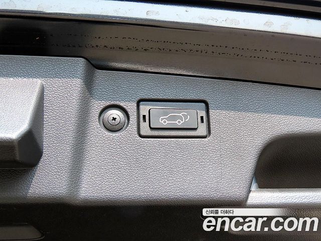 KG Mobility (SsangYong) Torres Gasoline 1.5 2WD T7 2024 — фото 20