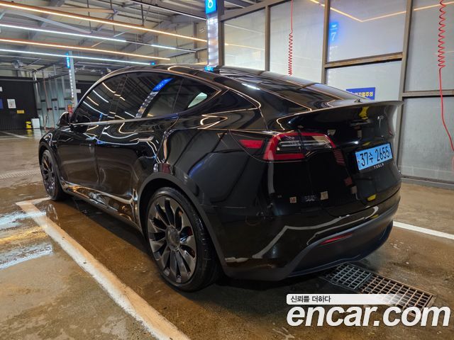 Tesla Model Y Performance AWD 2022 — фото 3