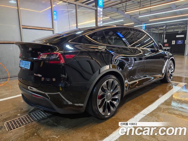 Tesla Model Y Performance AWD 2022 — фото 4