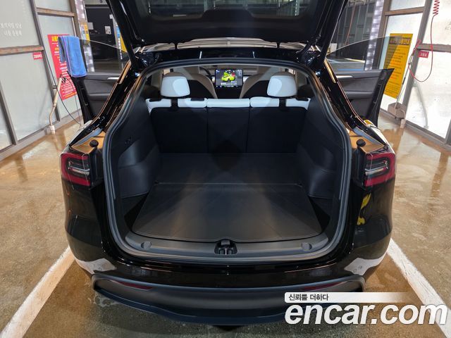 Tesla Model Y Performance AWD 2022 — фото 10